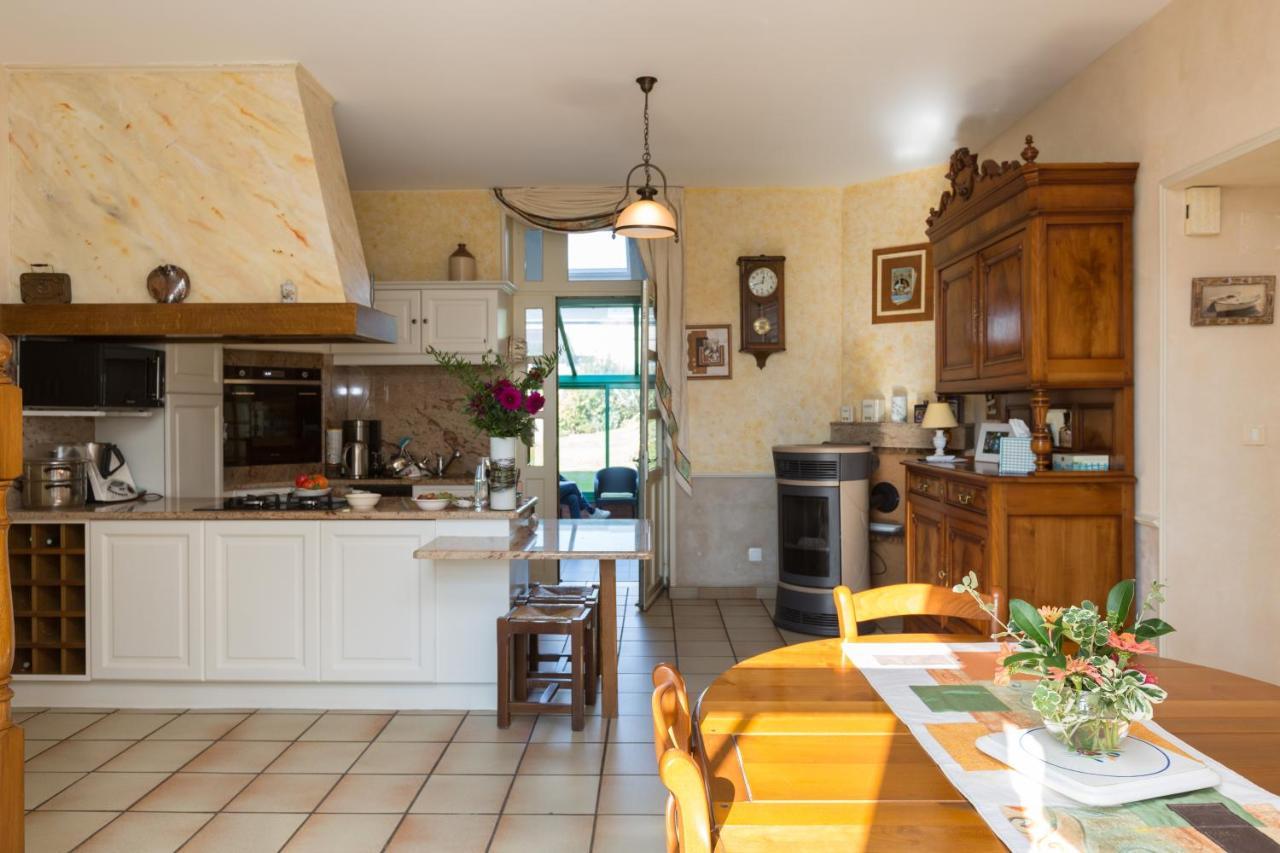 Chambres D'Hotes Du Chalet De Caharet Pipriac Экстерьер фото